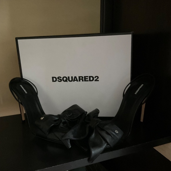 Dsquared2 Women's Sandals - Picture 9 of 10